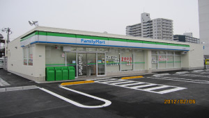 ファミリーマート福山明神町店